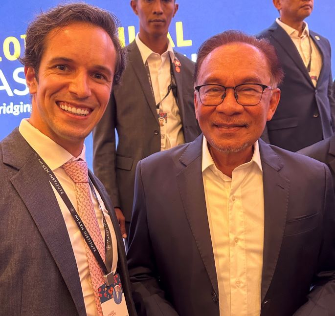 Zachary Cefaratti and the Prime Minister of Malaysia, Anwar Ibrahim.